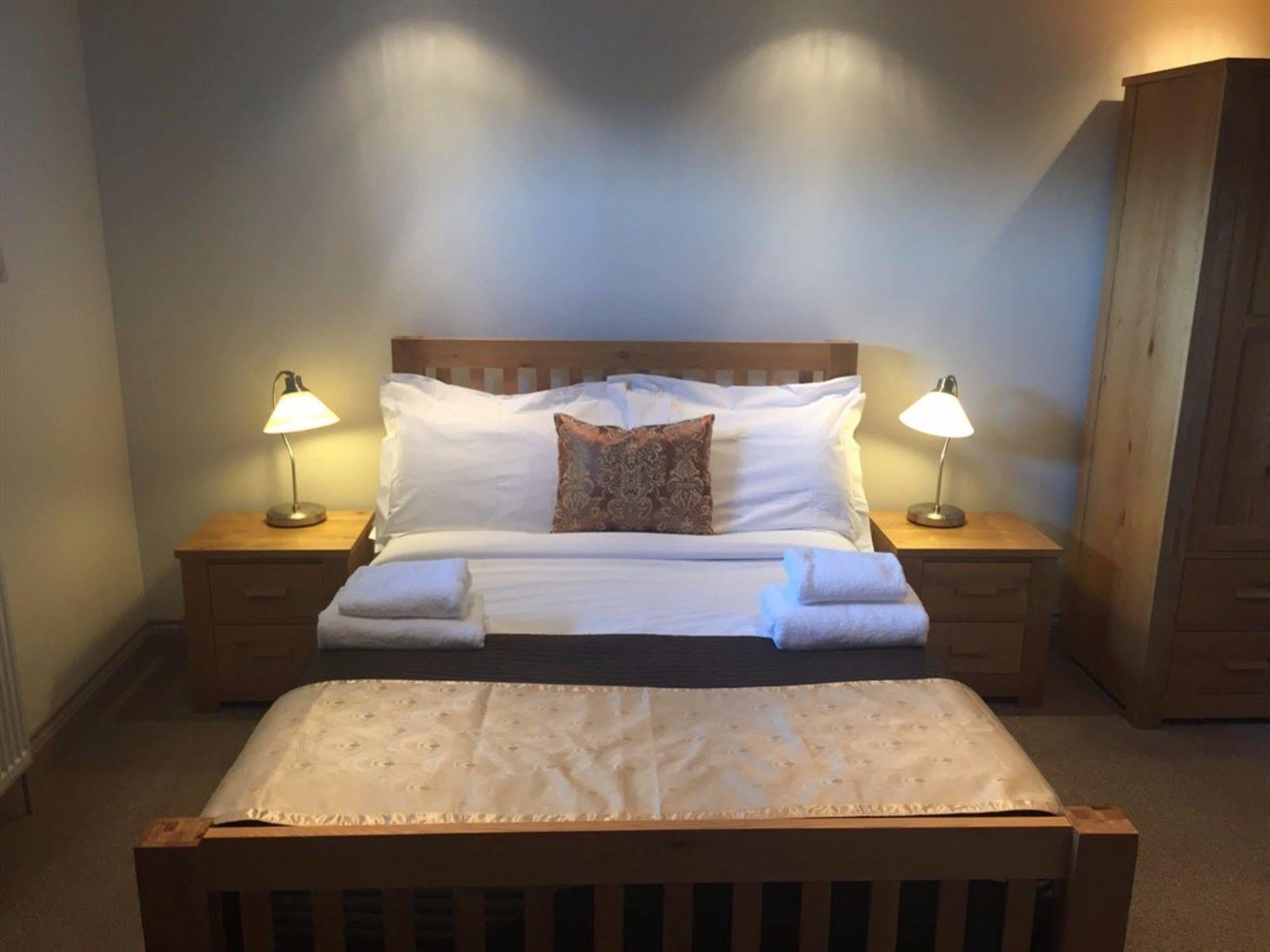 The Dean Ale & Cider House Hotel Chichester Buitenkant foto
